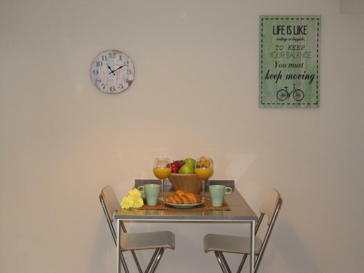Life Apartments Guadalete เฮเรซ เด ลาฟรอนเตรา ภายนอก รูปภาพ