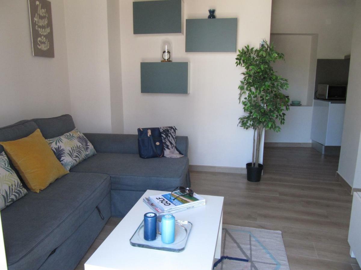 Life Apartments Guadalete เฮเรซ เด ลาฟรอนเตรา ภายนอก รูปภาพ