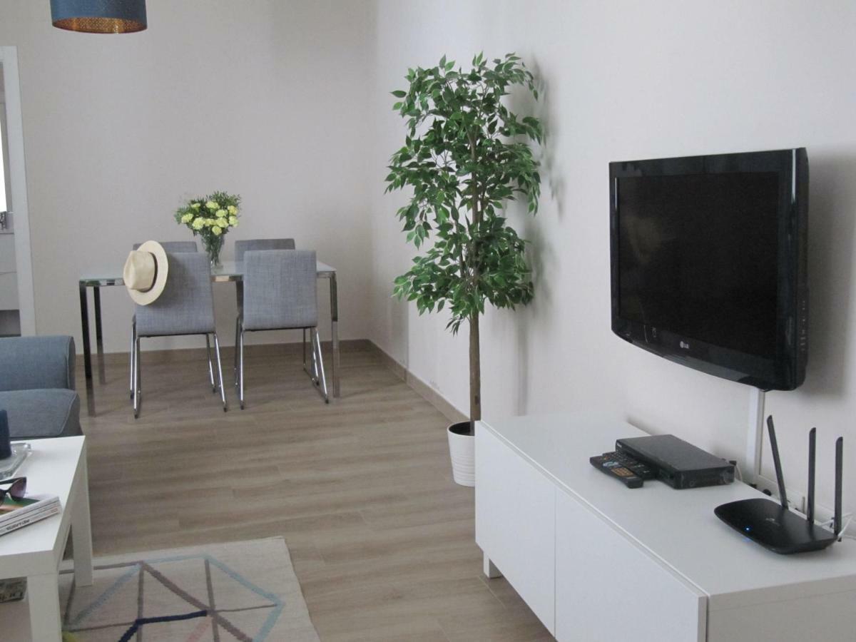 Life Apartments Guadalete เฮเรซ เด ลาฟรอนเตรา ภายนอก รูปภาพ