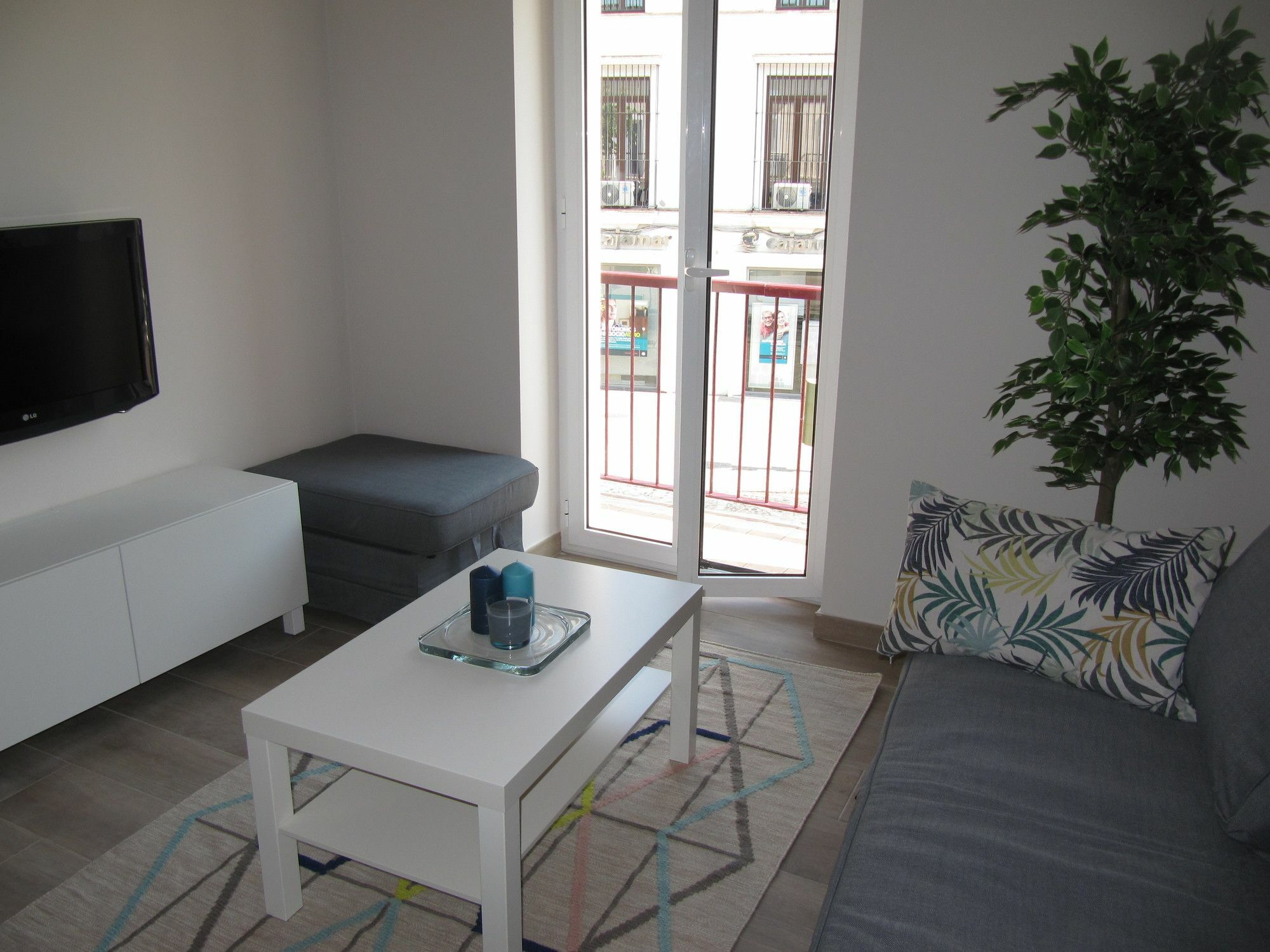 Life Apartments Guadalete เฮเรซ เด ลาฟรอนเตรา ภายนอก รูปภาพ