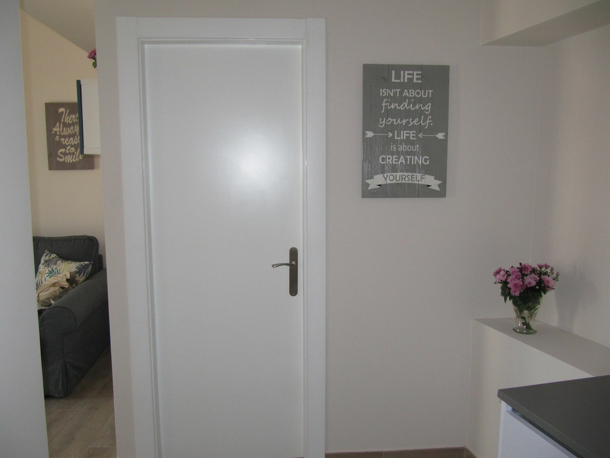 Life Apartments Guadalete เฮเรซ เด ลาฟรอนเตรา ภายนอก รูปภาพ