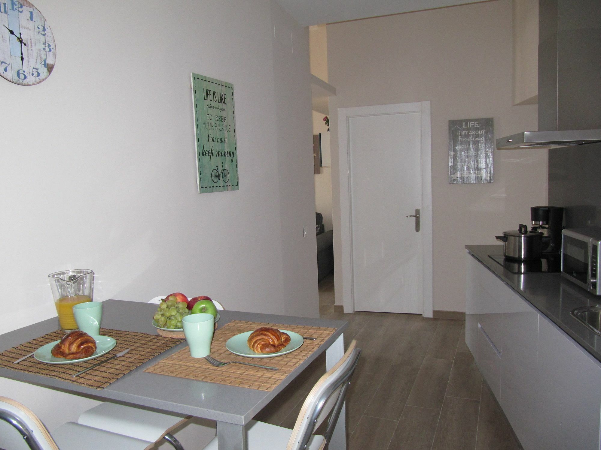 Life Apartments Guadalete เฮเรซ เด ลาฟรอนเตรา ภายนอก รูปภาพ