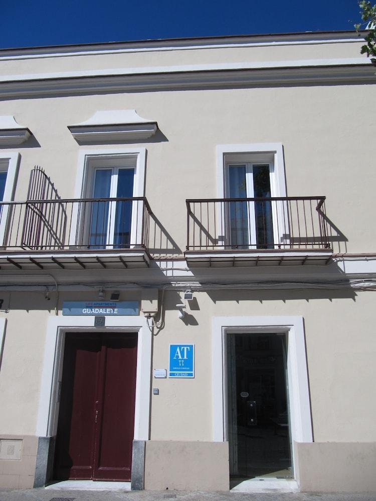 Life Apartments Guadalete เฮเรซ เด ลาฟรอนเตรา ภายนอก รูปภาพ