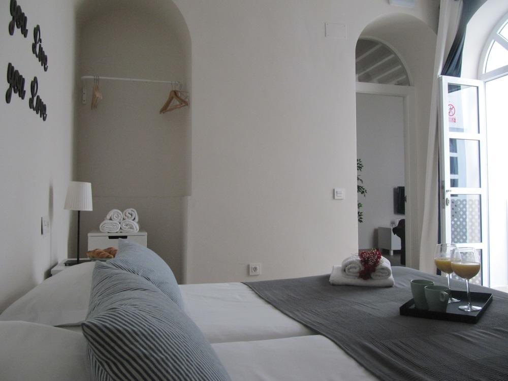 Life Apartments Guadalete เฮเรซ เด ลาฟรอนเตรา ภายนอก รูปภาพ